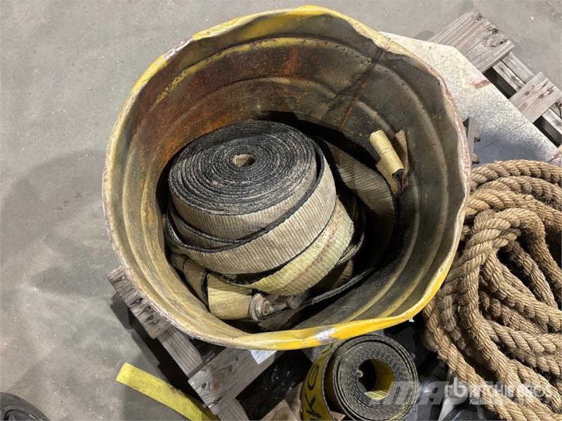  Tie down straps, Rope , Hitches Transportes - Outros
