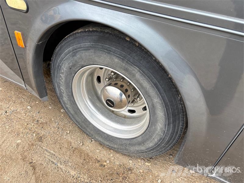 Tiffan Phaeton Motor Home Αυτοκινούμενα τροχόσπιτα και τροχόσπιτα