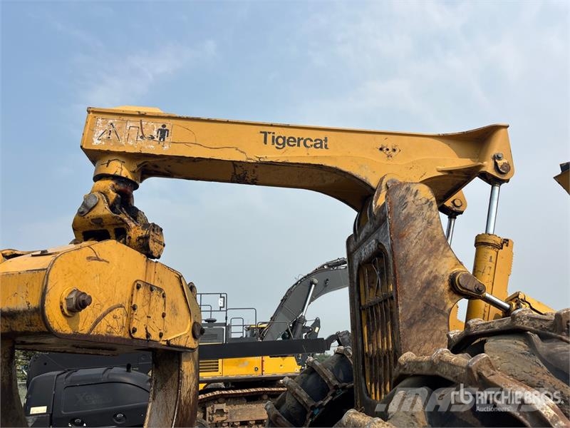 Tigercat 630D 4x4 Skidder Μετατοπιστές