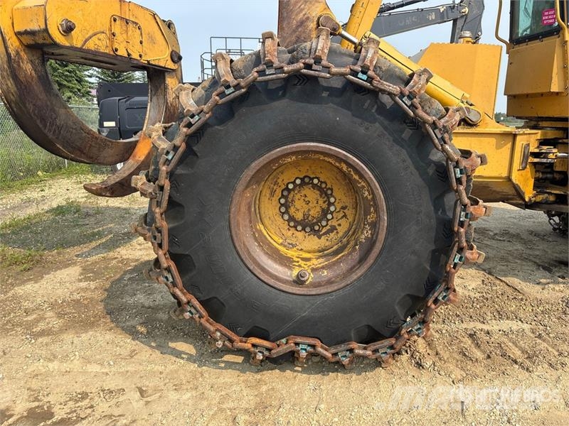 Tigercat 630D 4x4 Skidder Μετατοπιστές