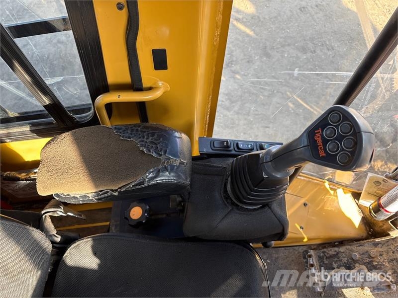 Tigercat 845D Track Feller Buncher Zaru savācēji