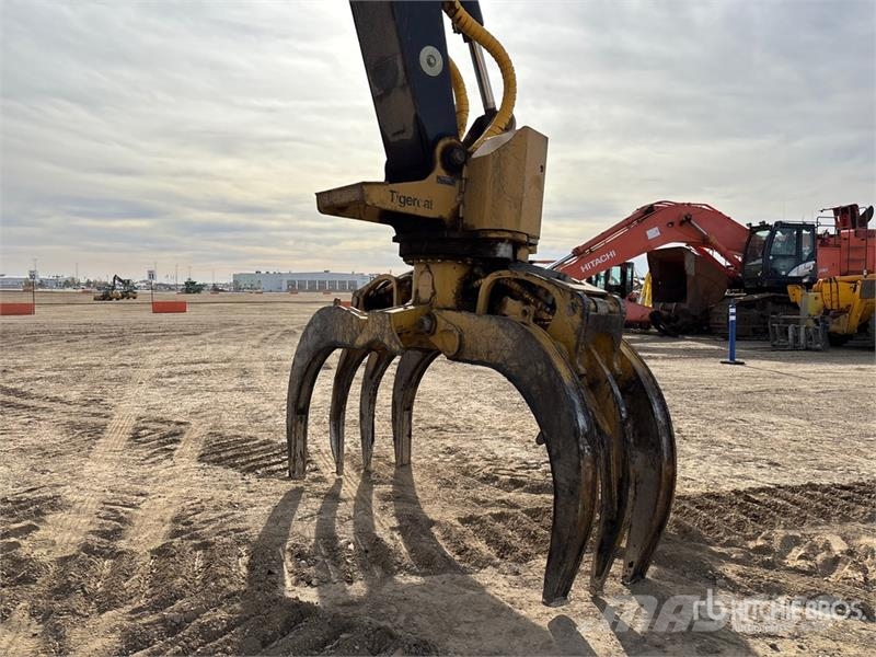 Tigercat 875E Short Wood Log Loader Átrakógépek