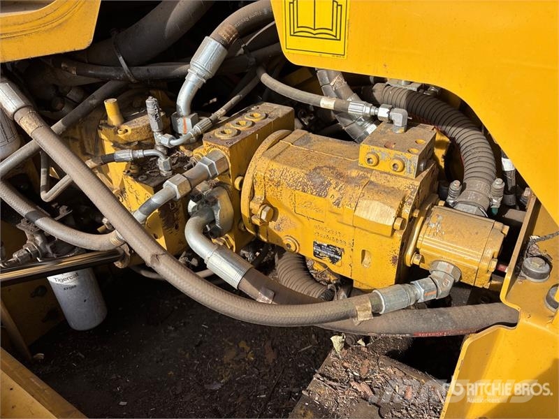 Tigercat 875E Short Wood Log Loader Átrakógépek