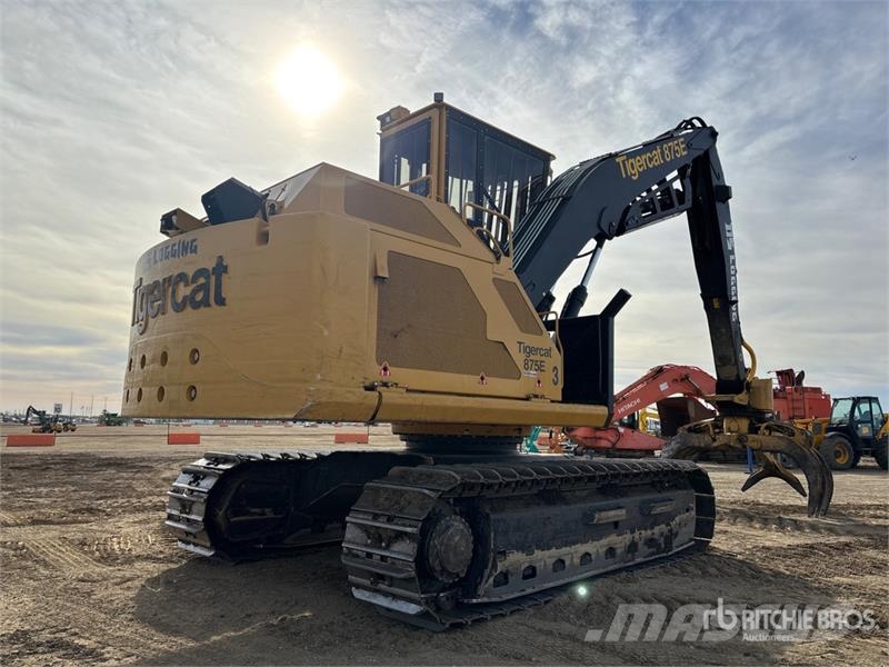 Tigercat 875E Short Wood Log Loader Átrakógépek