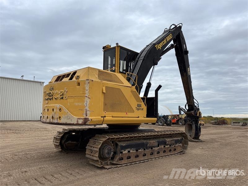 Tigercat 880D Short Wood Log Loader Utovarivači stabala