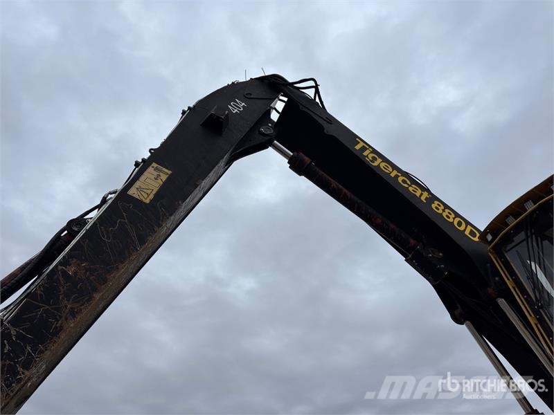 Tigercat 880D Short Wood Log Loader Utovarivači stabala