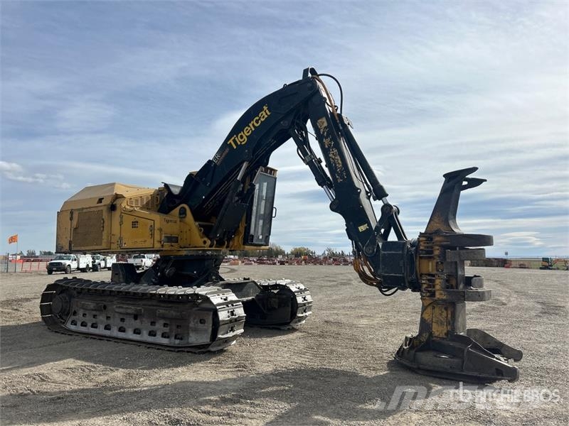 Tigercat L870C Leveling Track Feller Buncher Talador apilador