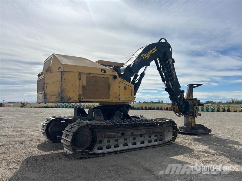 Tigercat L870C Leveling Track Feller Buncher Talador apilador