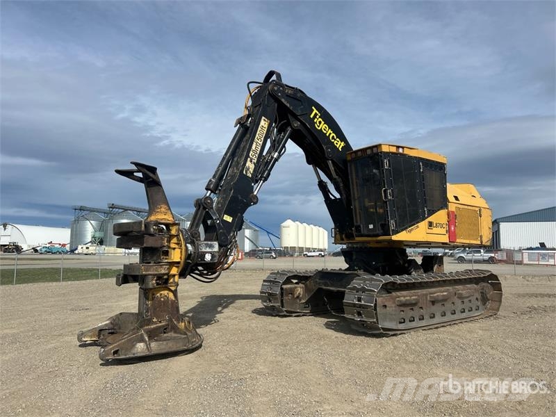 Tigercat L870C Leveling Track Feller Buncher Talador apilador