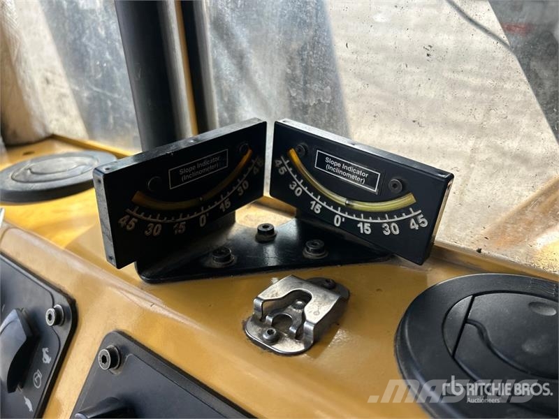 Tigercat L870C Leveling Track Feller Buncher Talador apilador