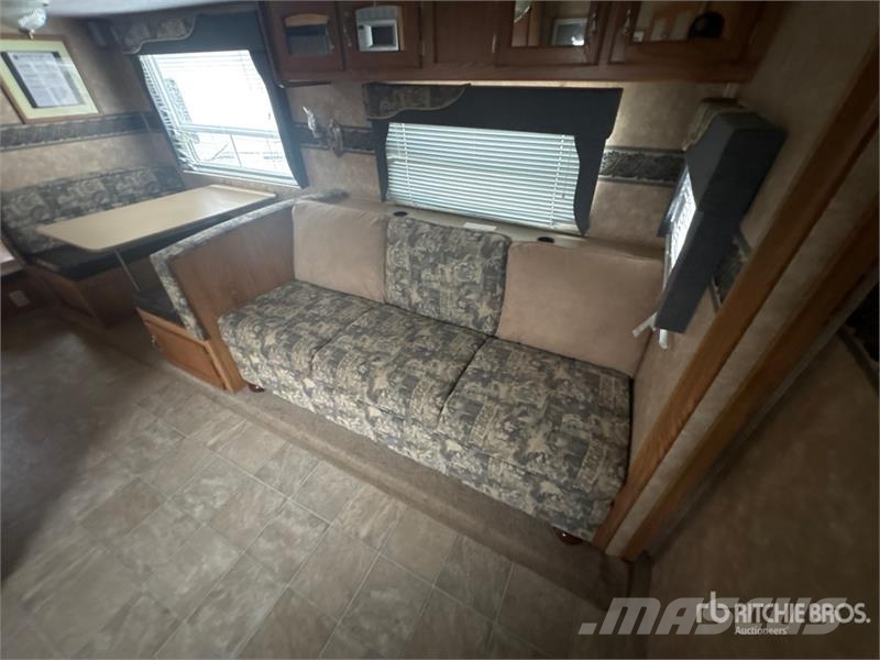 Timberland Timberlodge 30 ft T/A Travel Trailer Egyéb pótkocsik