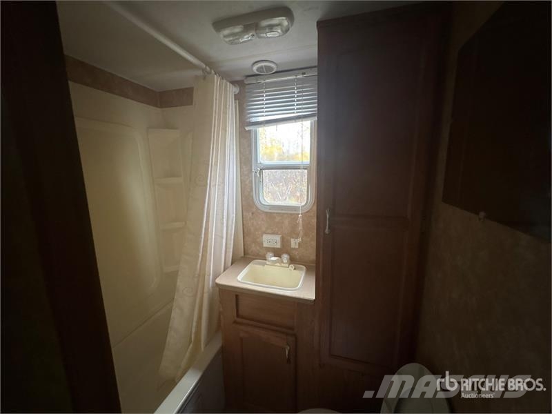 Timberland Timberlodge 30 ft T/A Travel Trailer Egyéb pótkocsik