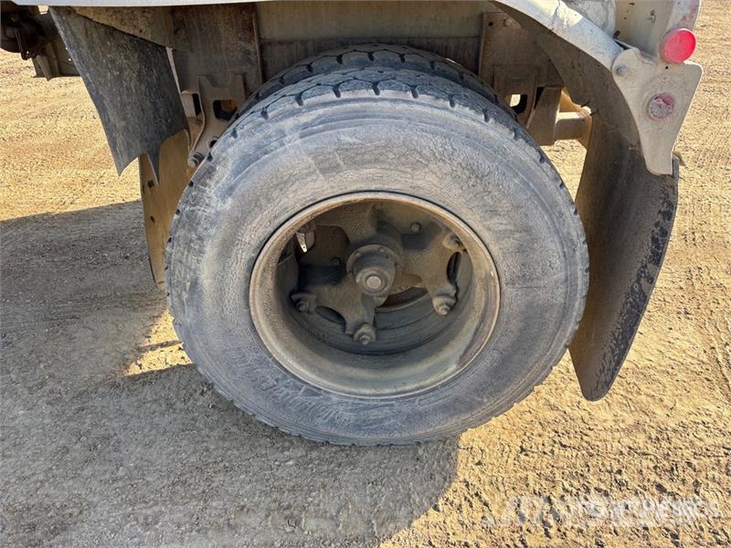 Timpte T/A Pup Tanker Trailer Причепи-цистерни