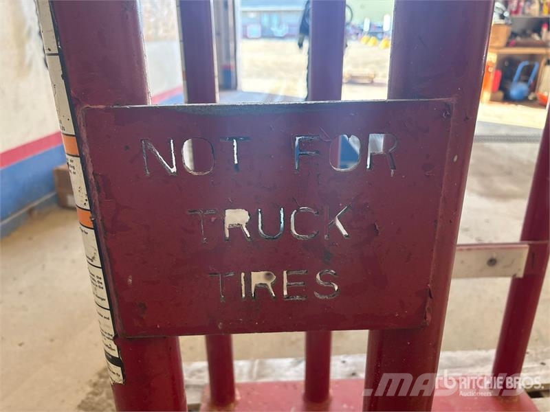  Tire Cage مكونات أخرى