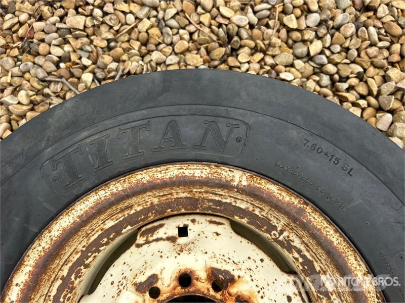  Tires الإطارات والعجلات والحافات