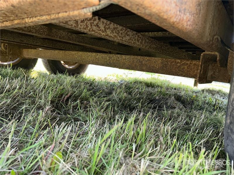 Titan 14 ft T/A Gooseneck End Dump Trailer Tipphengere
