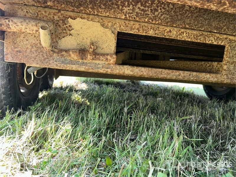Titan 14 ft T/A Gooseneck End Dump Trailer Tipphengere