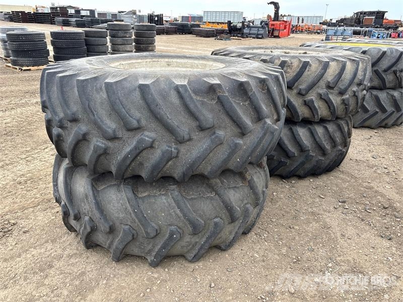 Titan of (4) Titan 24.5R32 To fit Rogator 1286C Sprayer Gume, točkovi i felne