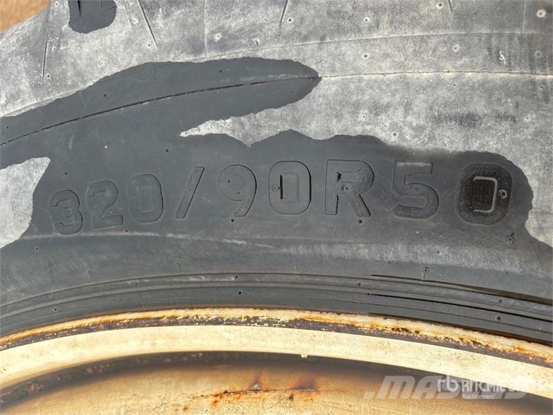 Titan of (4) Titan 320/90R50 Tires - Fits New Holland SP Pneumatiky, kola a ráfky