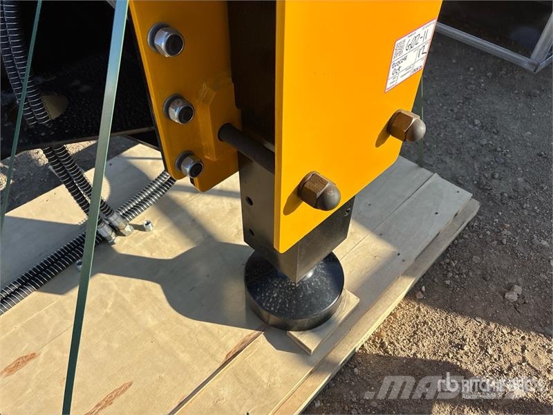  TOFT 680 Skid Steer Post Driver (Unused) Fencing equipment