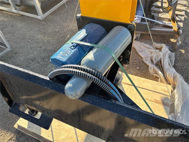  TOFT 680 Skid Steer Post Driver (Unused) Fencing equipment
