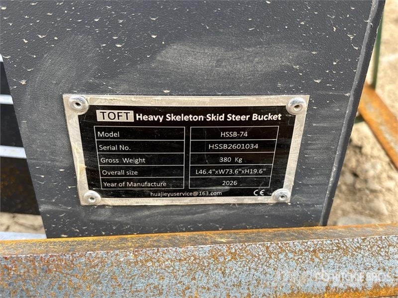  TOFT HSSB-74 74 in Rock Skid Steer Bucket (Unused) バケット