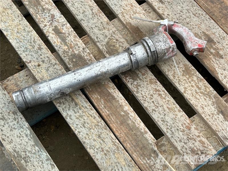 Toku B110 Pneumatic Rivet Buster Other components