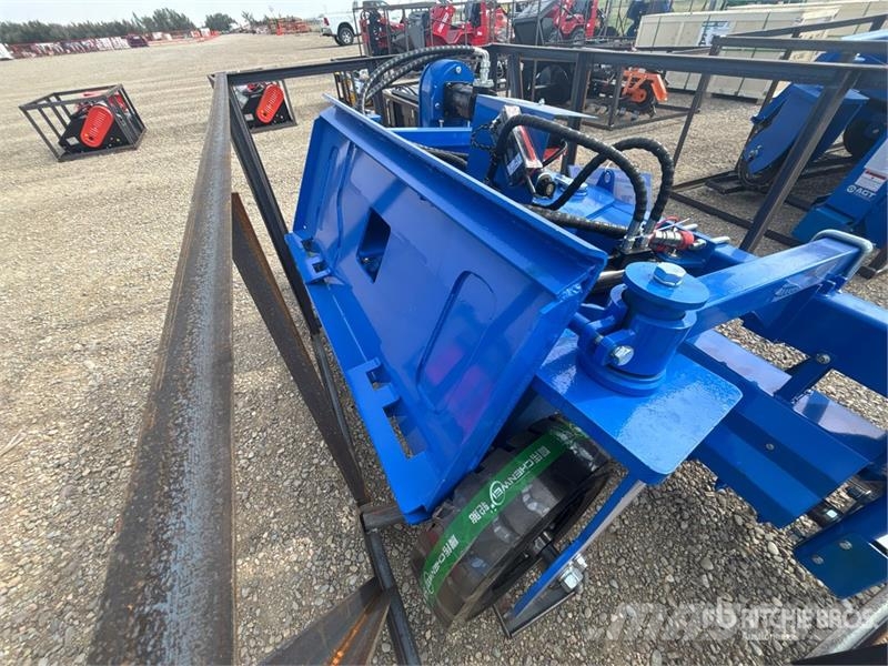 Top Cat Cat SSSCR72 72 in Skid Steer Power Rake (U Rakes and tedders