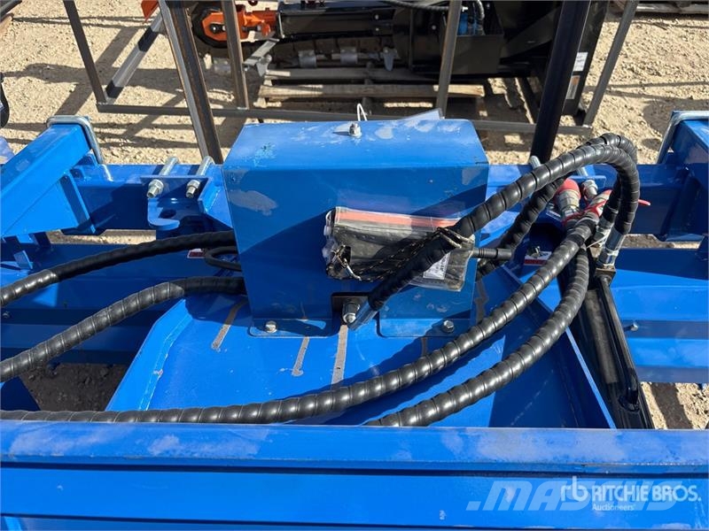 Top Cat Cat SSSCR72 72 in Skid Steer Power Rake (U Okretači i sakupljači sena