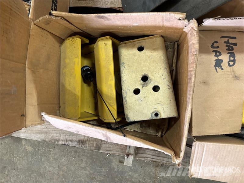 Topcon Machine Control Wiring and Brackets Instrumente, Mess- und Automatisierungsausrüstung