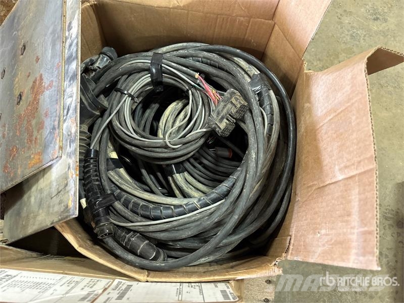 Topcon Machine Control Wiring and Brackets Instrumente, Mess- und Automatisierungsausrüstung