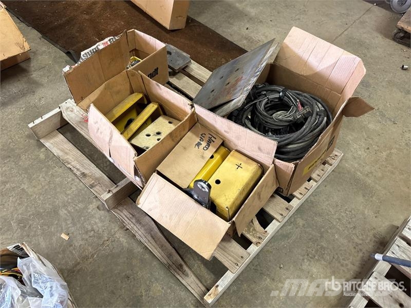 Topcon Machine Control Wiring and Brackets Instrumente, Mess- und Automatisierungsausrüstung