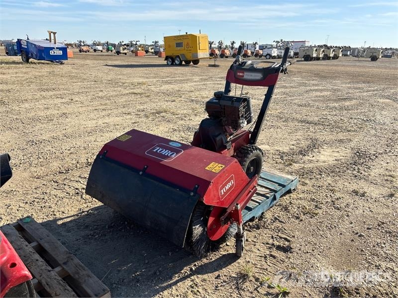Toro 38701 Power Broom كناسات