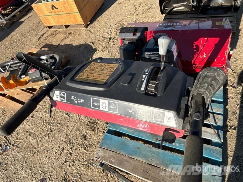 Toro 38701 Power Broom كناسات