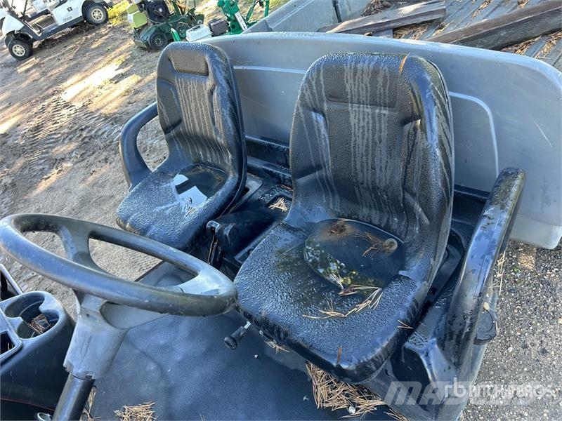 Toro 4x2 Utility Vehicle (Inoperable) Kommunaalteenuste tehnika