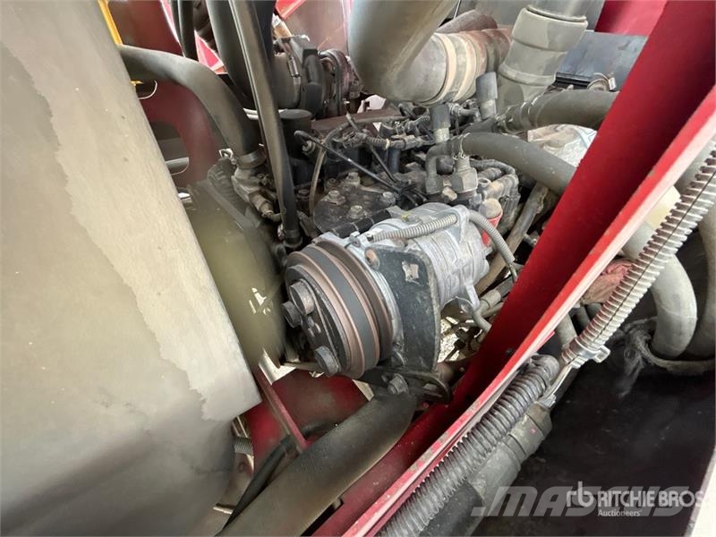 Toro Groundsmaster 5910 4x2 Ride-On Lawn Mower ركوب الحشائش