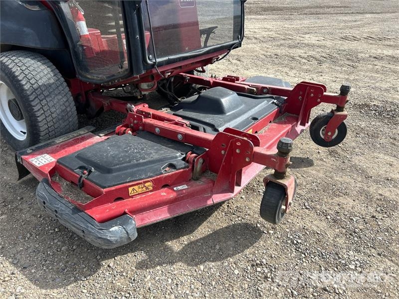 Toro Groundsmaster 5910 4x2 Ride-On Lawn Mower ركوب الحشائش