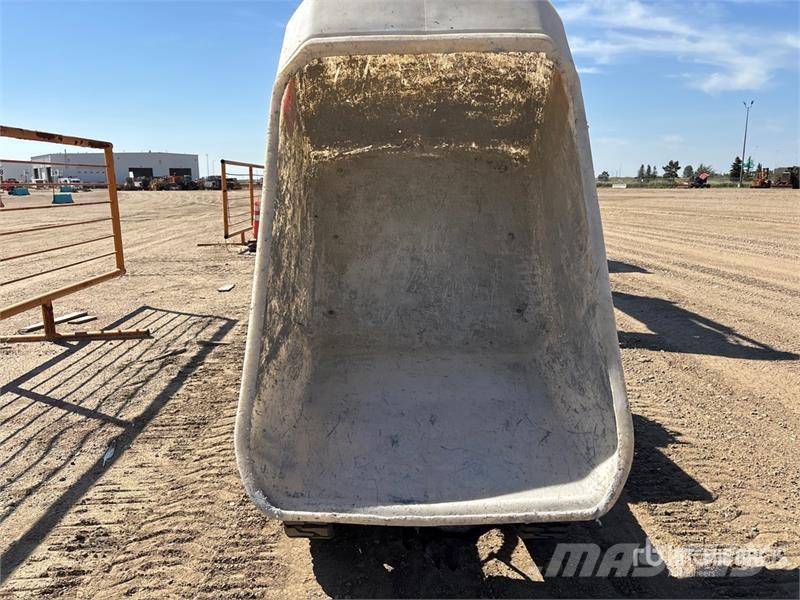 Toro MBTX2500 Stand-On Mini Concrete Buggy ملحقات خرسانة