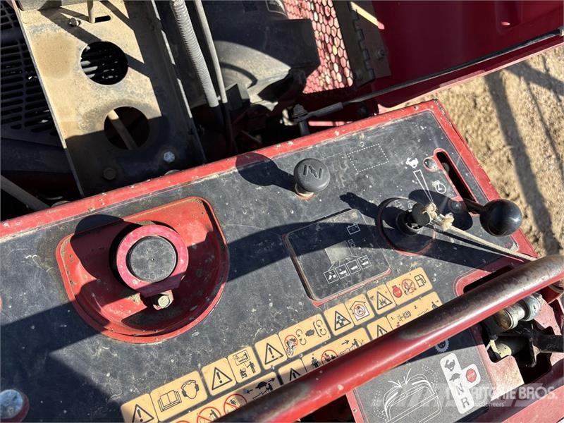 Toro MBTX2500 Stand-On Mini Concrete Buggy ملحقات خرسانة