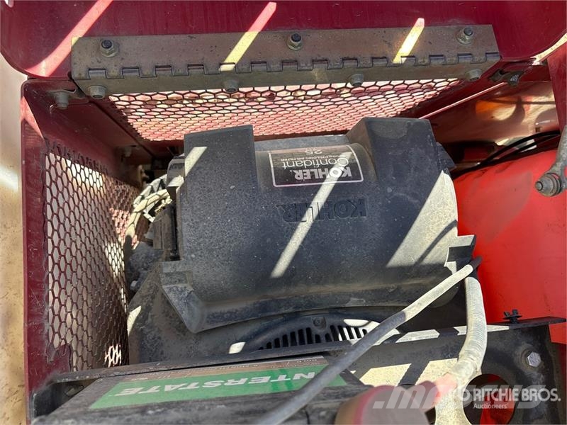 Toro MBTX2500 Stand-On Mini Concrete Buggy ملحقات خرسانة