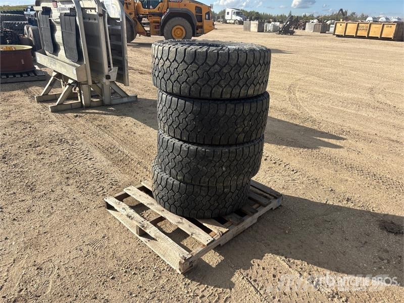 Toyo of (4) Toyo Open Country 35x12.5R20 Tires 輪胎、車輪和輪圈