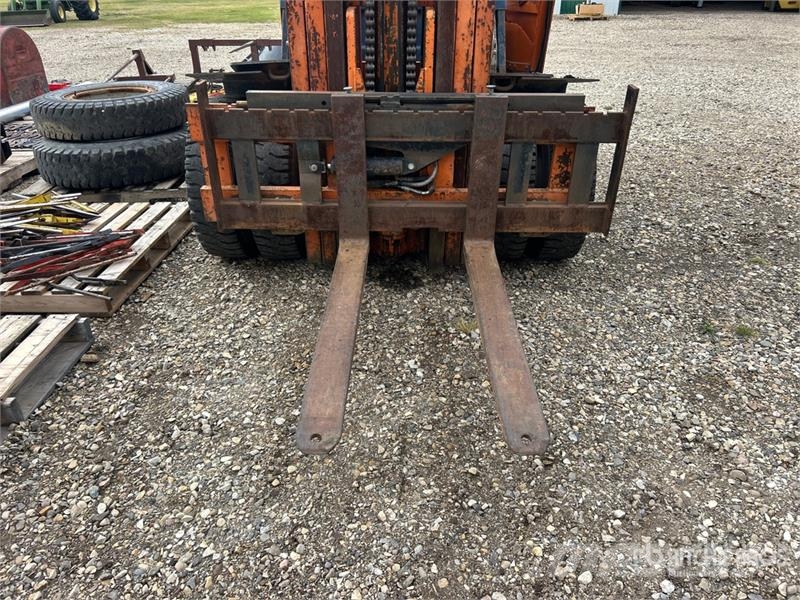 Toyota 02-5FG45 15950 lb Pneumatic Tire Forklift Wózki widłowe inne