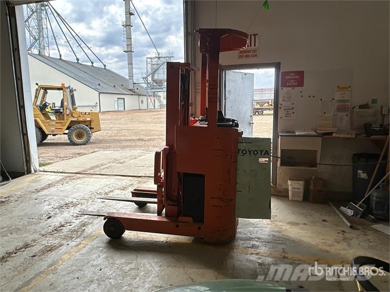 Toyota 3FBR13 Built in Charger Electric Forklift Electric forklifts