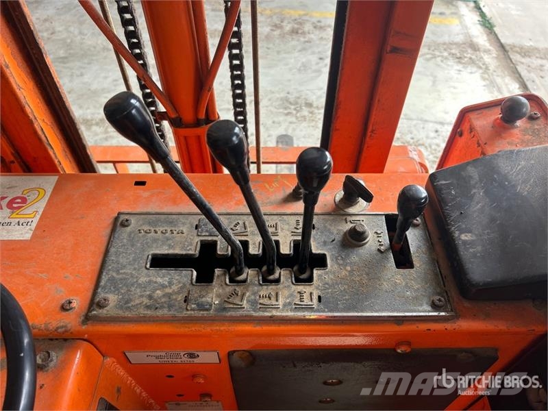Toyota 3FBR13 Built in Charger Electric Forklift Electric forklifts