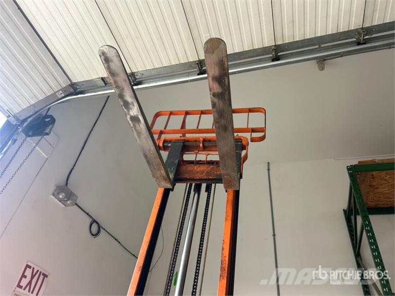 Toyota 3FBR13 Reach Truck Electric forklifts