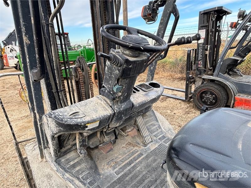 Toyota 5000 3950 lb Pneumatic Tire Forklift (Inoperable) Kahveltõstukid - muud