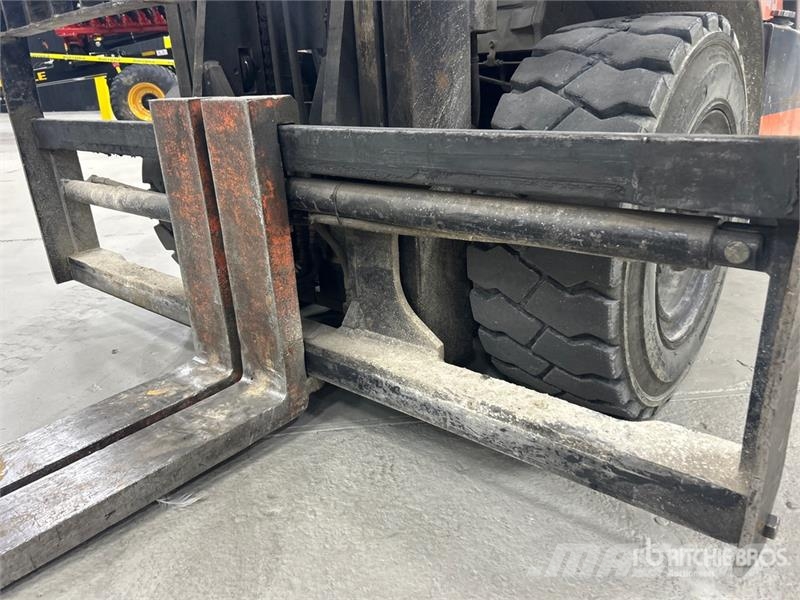 Toyota 52-6FG40 8350 lb Forklift Інше