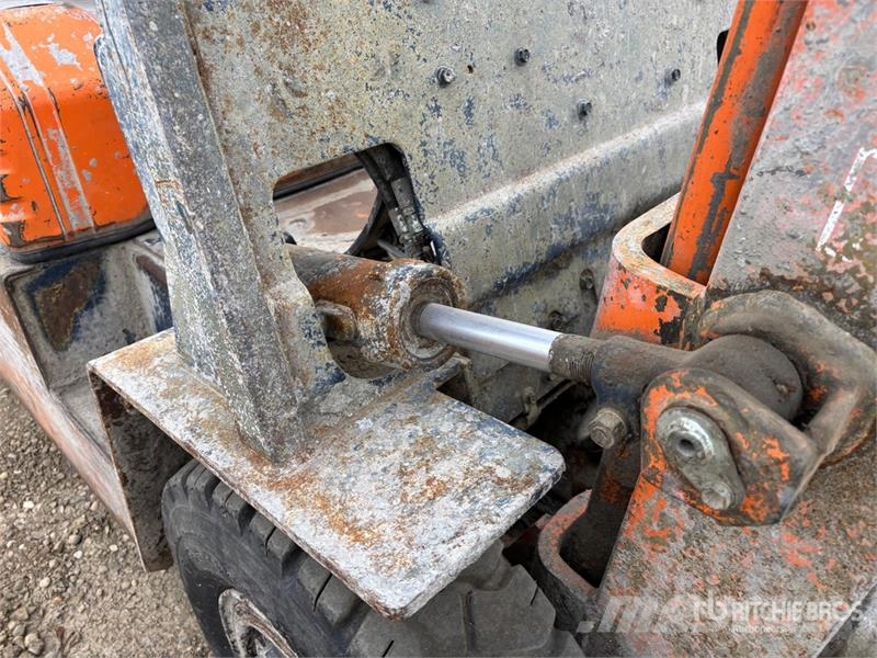 Toyota 5FG25 Pneumatic Tire Forklift (Inoperable) شاحنات ذات رافعات شوكية - أخرى