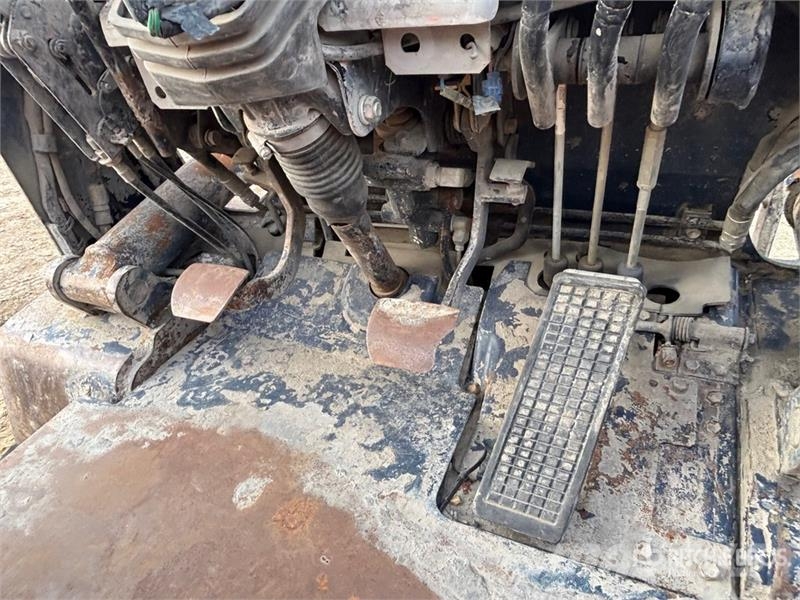 Toyota 5FG25 Pneumatic Tire Forklift (Inoperable) شاحنات ذات رافعات شوكية - أخرى