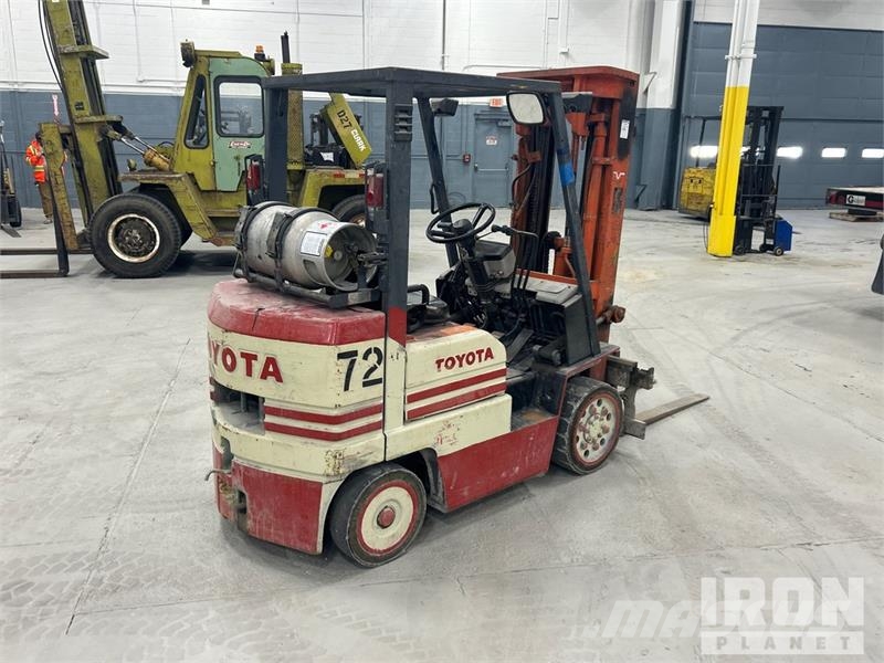 Toyota 5FGC25 5000 lb Forklift Інше